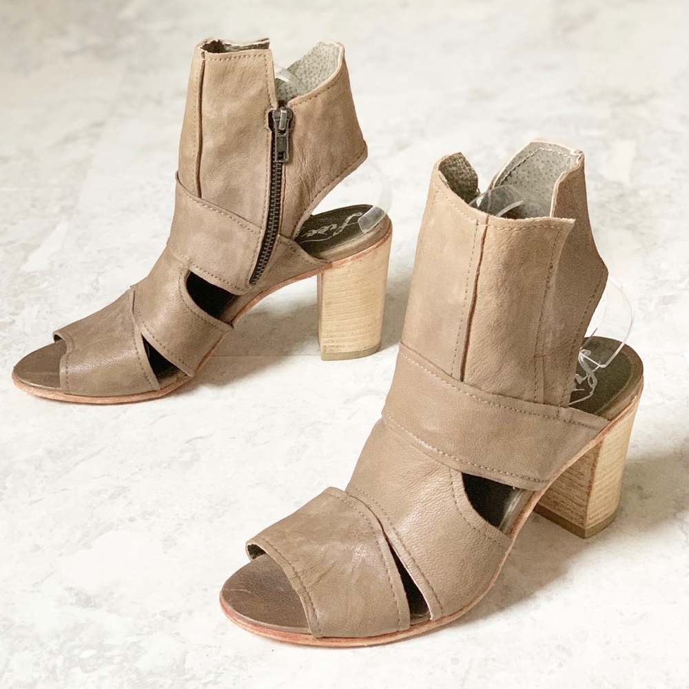 Free People Collection Effie Taupe Heeled Sandals - Picture 2 of 7